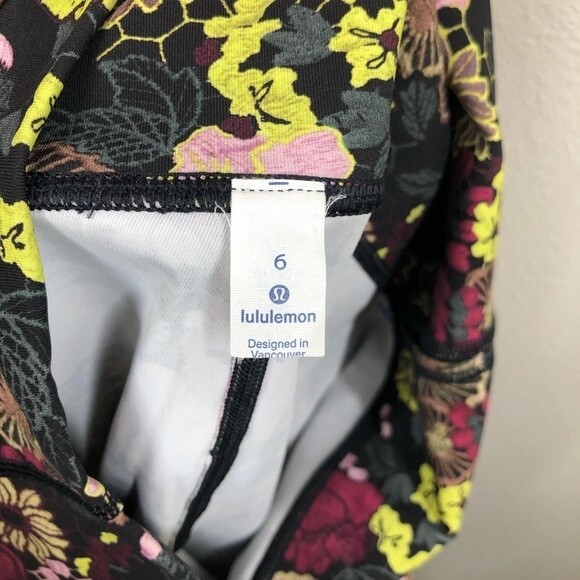 Lululemon Wunder Under Crop Fluorolace Multi Color Floral High Rise 6 - Picture 6 of 8